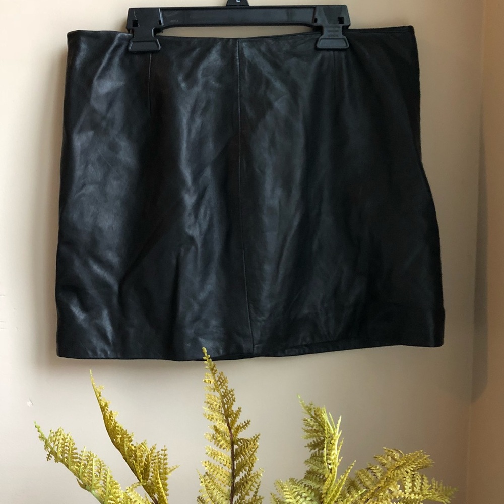 Leather skirt
